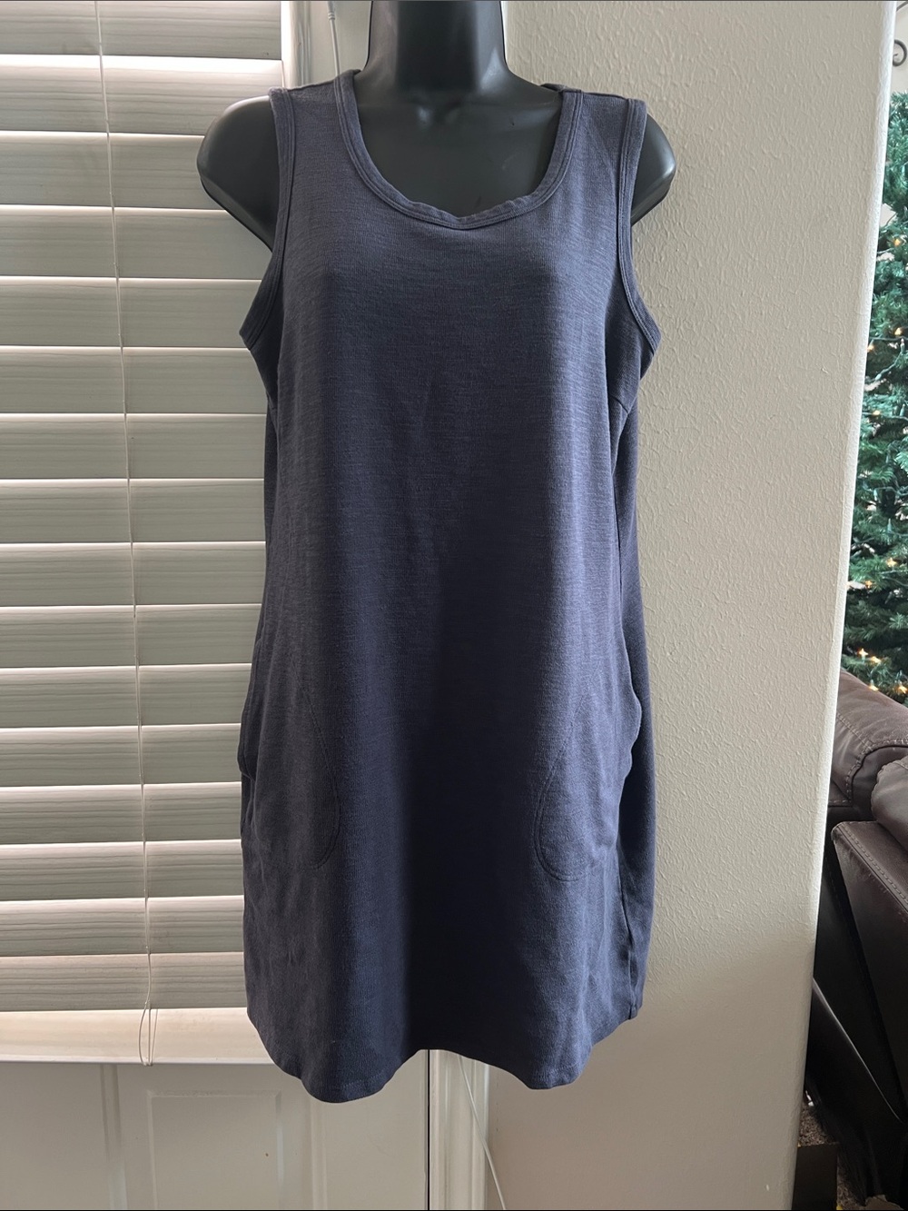 32 Degrees Cool Sleeveless Mini Tank Dress in Dark Navy Size Small with pockets